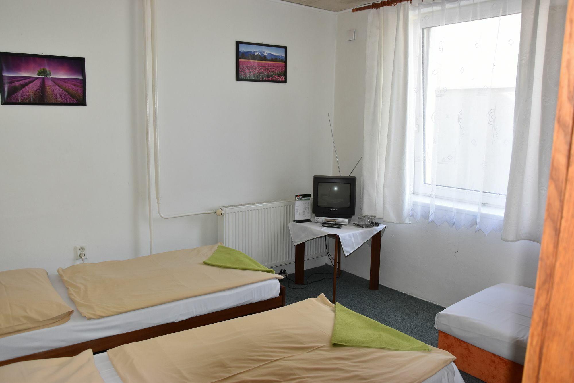 Hotel Alexander Praha Bagian luar foto