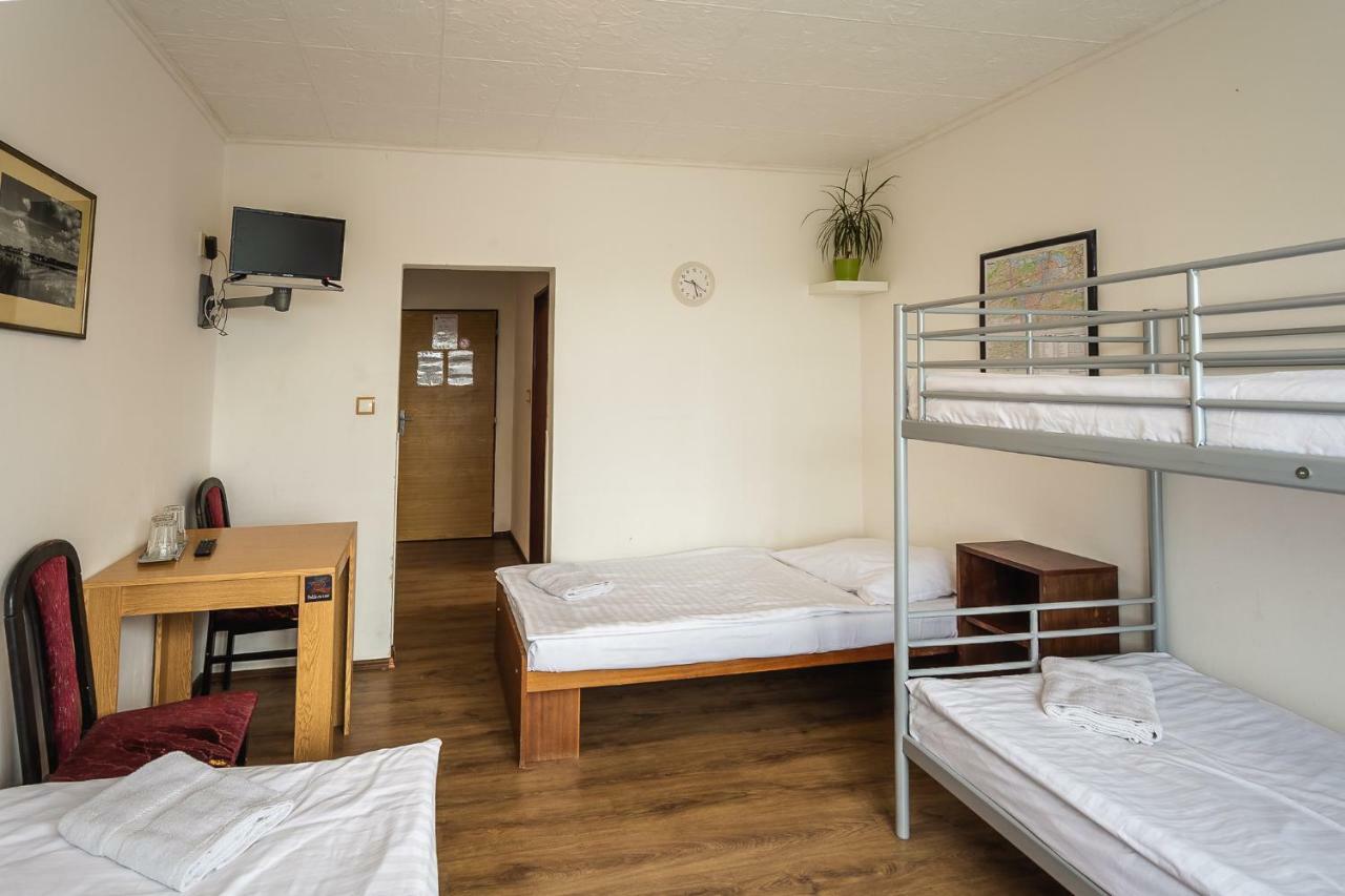 Hotel Alexander Praha Bagian luar foto
