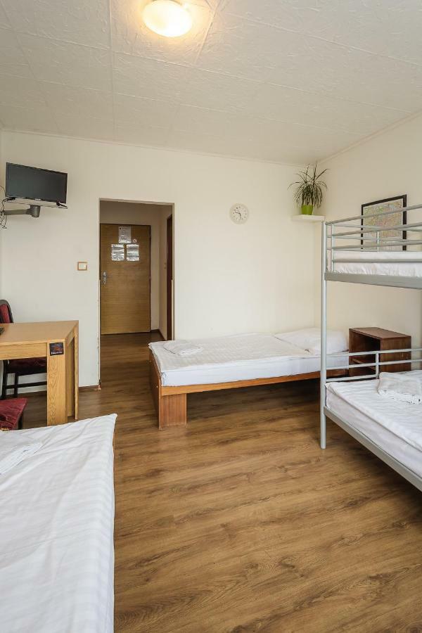 Hotel Alexander Praha Bagian luar foto